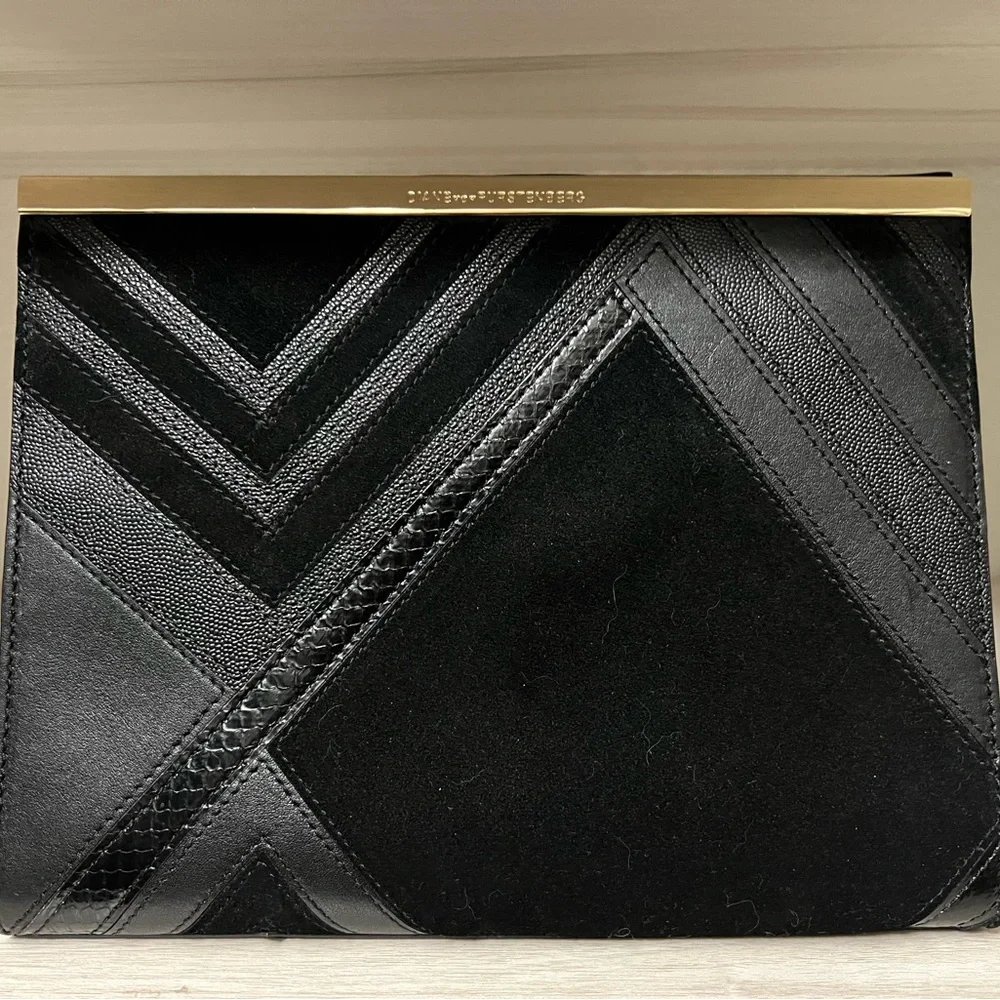 DVF Diane Von Furstenberg Black Suede Leather Gold Chain Handbag / Clutch
